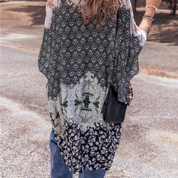 Green Boho Floral Print Irregular Hem Flowy Kimono - Picture 3 of 11